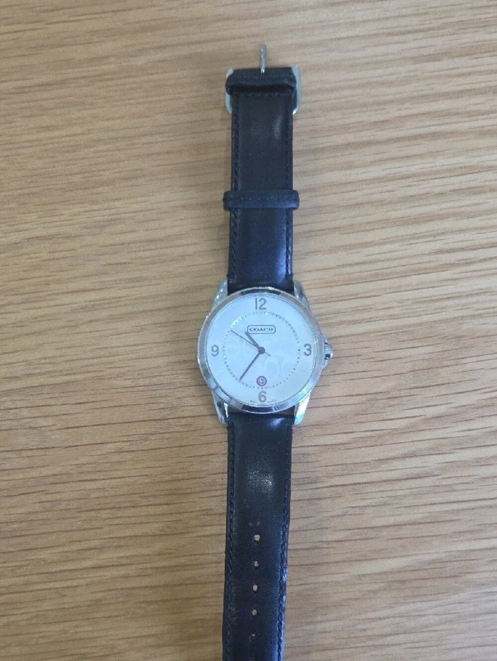 COACH Classic Women's Black Leather Strap Watch – White Signature Dial